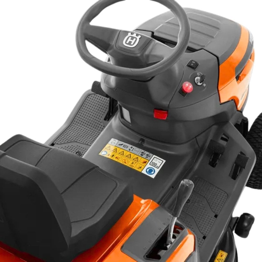 Husqvarna TC112 Çim Biçme Traktörü