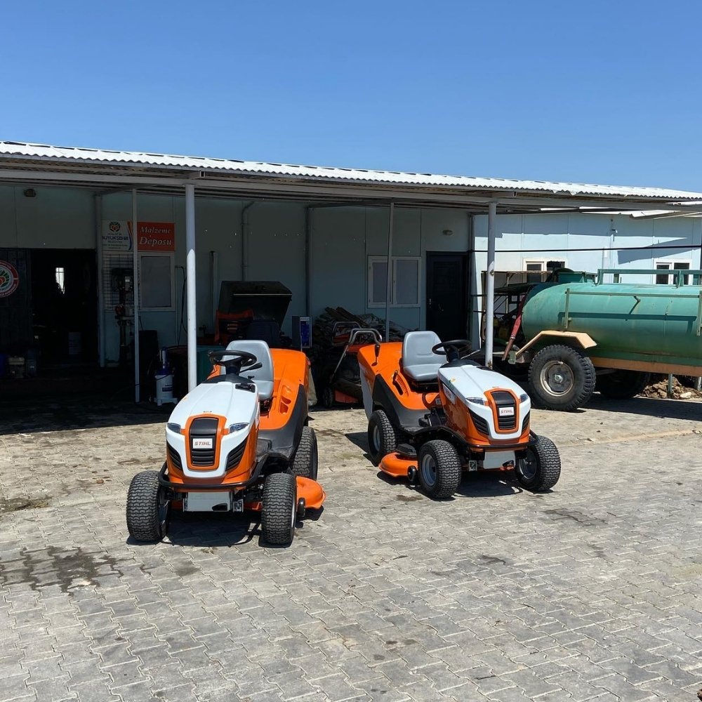 Stıhl RT6127.1 ZL Benzinli Çim Biçme Traktörü