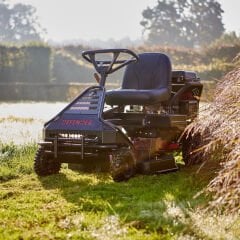 Pubert Defender 84 Oturaklı Çim Biçme Traktörü RV550 PRO