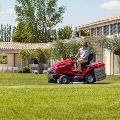 Honda HF 2625 HMEH 122 cm Bıçaklı Çim Biçme Traktörü
