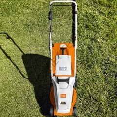 Stıhl Xrma 235.0 Akülü Çim Biçme Makinesi