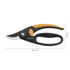 Fiskars P44 Parmak Saplı Bypass Budama Makası