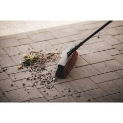 Fiskars 1025926 Solid Çok Amaçlı Avlu Bahçe Süpürgesi L